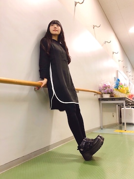 「YOSUKE（ヨースケ）のアイテム」を使った、相沢梨紗さん（レディース・159cm）の冬コーディネート