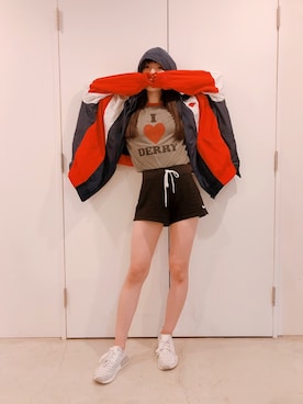 「Candy Stripper」｜「アイテム（ナイロンジャケット）」を使った、相沢梨紗さん（レディース・159cm）の秋コーディネート