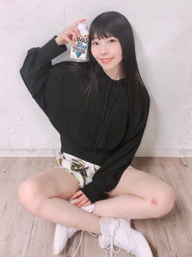 「パーカー」｜「アイテム（アンサンブル）」を使った、相沢梨紗さん（レディース・159cm）の春コーディネート