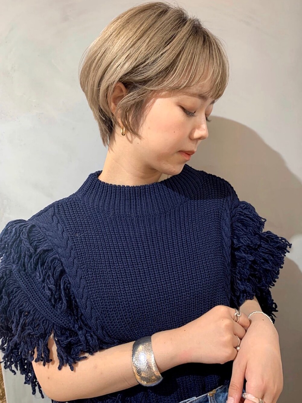 「JEANASISのイソザイWフリンジベスト/895101（ベスト、ブルー系）」を使った、mmtaro10さん（レディース・155cm）の秋コーディネートの1枚目の写真