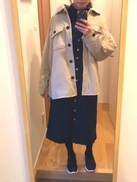 「デニムワンピース」｜「アイテム（その他アウター）」を使った、KENIIさん（レディース・167cm）の冬コーディネート