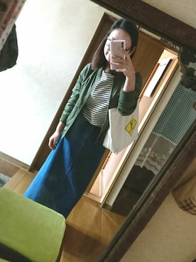 「マキシスカート」｜「アイテム（MA-1）」を使った、MANAさん（レディース・169cm）の春コーディネート