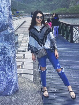 「heirloomのアイテム（サングラス、ブラック系）」を使った、Serena Chengさん（レディース・172cm）の冬コーディネート