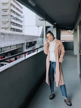 「select MOCA（セレクトモカ）の【GISELe4月号掲載】【GISELe12月号掲載】センタープレスストレートヘムラインカットオフダメージ加工デニム（デニムパンツ）」を使った、ショウショウさん（レディース・168cm）の秋コーディネート