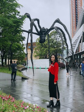 「ZARA（ザラ）のアイテム（パーカー、レッド系）」を使った、ショウショウさん（レディース・168cm）の春コーディネート