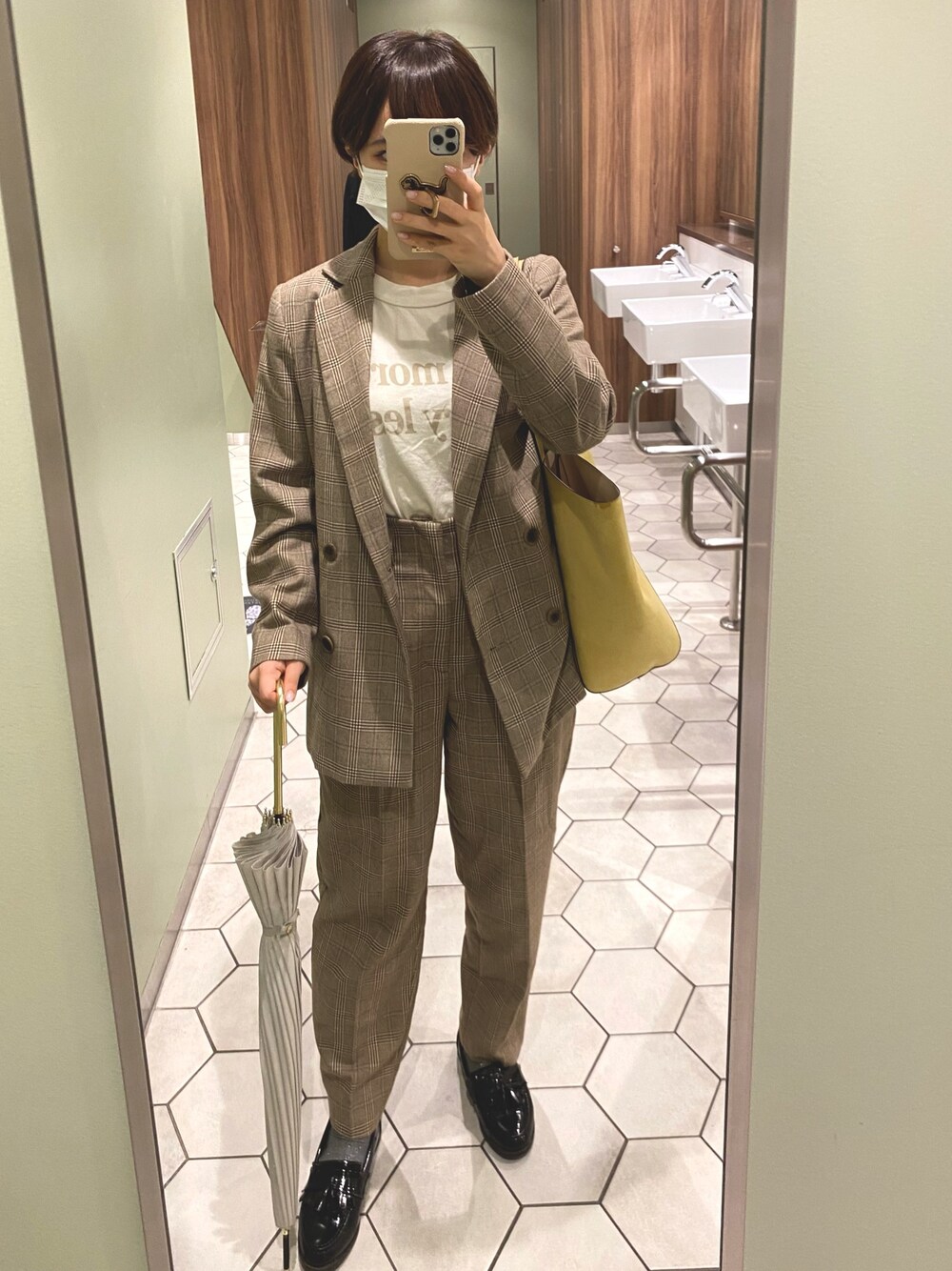 「お洒落さんとつながりたい、チェックジャケット、チェックパンツ、セットアップ、GUコーデ、GU、オフィスカジュアル、ジャケットコーデ、ブラウンコーデ、オトナカジュアル」｜「GUのアイテム（テーラードジャケット、ブラウン系）」を使った、onakasuiteruyoさん（レディース・152cm）の春コーディネートの1枚目の写真