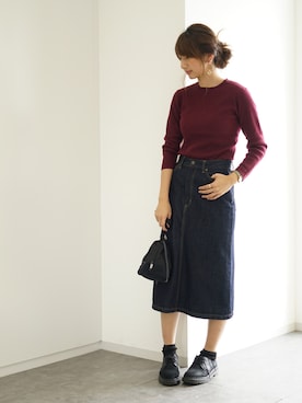 「SEVENDAYS=SUNDAY（セブンデイズサンデイ）のアイテム（デニムスカート）」を使った、くろさんさん（レディース・163cm）の秋コーディネート