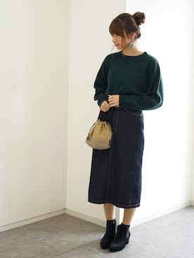 「SEVENDAYS=SUNDAY（セブンデイズサンデイ）のアイテム（デニムスカート）」を使った、くろさんさん（レディース・163cm）の冬コーディネート