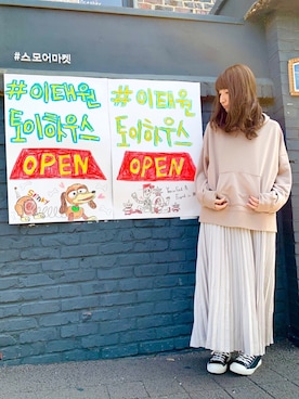 「SEVENDAYS=SUNDAY（セブンデイズサンデイ）のアイテム（パーカー）」を使った、くろさんさん（レディース・163cm）の秋コーディネート