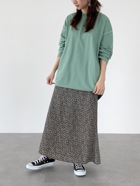 「SLURR（スラ―）のアイテム」を使った、くろさんさん（レディース・163cm）の春コーディネート