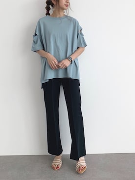 「CRAFT STANDARD BOUTIQUE（クラフトスタンダードブティック）のスリーブスリットTシャツ　＊◇（Tシャツ/カットソー、ブルー系）」を使った、くろさんさん（レディース・163cm）の春コーディネート