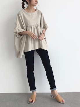 「CRAFT STANDARD BOUTIQUE（クラフトスタンダードブティック）の裾ティアードカットプルオーバー　＊◇（Tシャツ/カットソー、グレー系）」を使った、くろさんさん（レディース・163cm）の春コーディネート