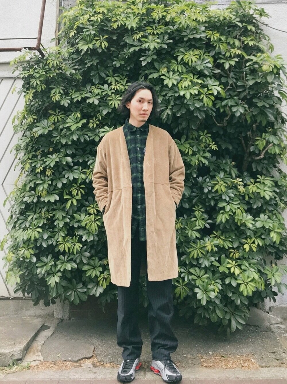 「ootd、街头搭配、球鞋、NIKE、チェックシャツ、大人カジュアル、今日のコーデ、パステル映える春」｜「STELLA McCARTNEYのアイテム（シャツ/ブラウス、グリーン系）」を使った、瑞克桑さん（メンズ・187cm）の春コーディネートの1枚目の写真