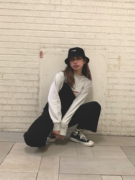 「CONVERSE STARS（コンバーススターズ）のアイテム」を使った、kuro74さん（レディース・164cm）の冬コーディネート
