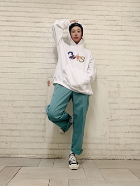 「CONVERSE STARS（コンバーススターズ）のアイテム」を使った、kuro74さん（レディース・164cm）の春コーディネート