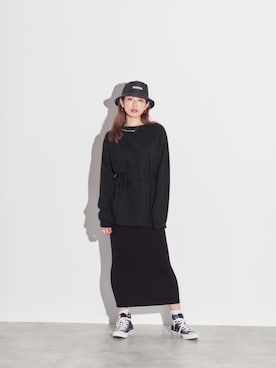 「CONVERSE STARS（コンバーススターズ）のアイテム」を使った、kuro74さん（レディース・164cm）の秋コーディネート