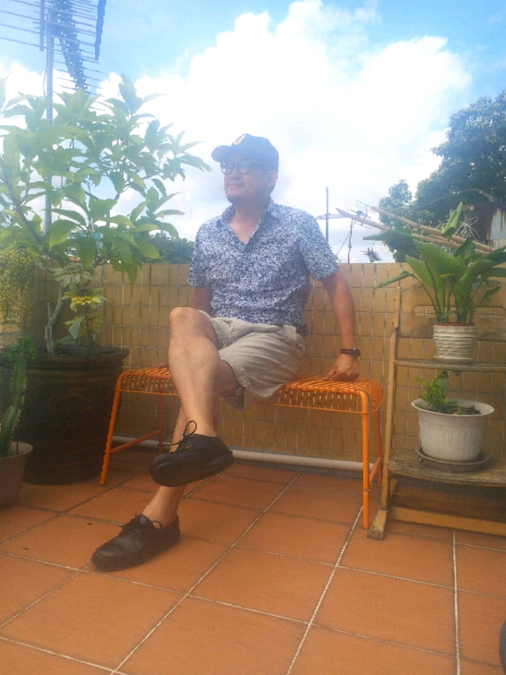 「ootd、夏、preppy、ＩＶＹ、denim、military、RUGGED、UNIQLO、M52、QUODDY」｜「UNIQLOのアイテム（シャツ/ブラウス、ブルー系）」を使った、Stevenさん（メンズ・177cm）の夏コーディネートの1枚目の写真