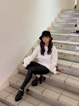 「ENVYM（アンビー）のアイテム（帽子）」を使った、TSUBASAさん（レディース・154cm）の秋コーディネート