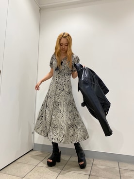 「ENVYM（アンビー）のアイテム（ライダースジャケット）」を使った、TSUBASAさん（レディース・154cm）の春コーディネート