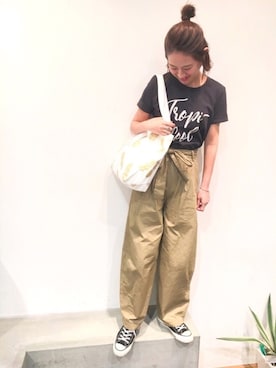 「RED CHOP WORKS（レッドチョップワークス）のアイテム（パンツ）」を使った、ゆいこさん（レディース・158cm）の春コーディネート