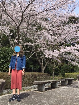 「ナイキスニーカー」｜「アイテム（つなぎ/オールインワン）」を使った、DNTTさん（レディース・162cm）の春コーディネート
