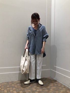 「ビッグシャツ」｜「アイテム（スリッポン）」を使った、mitaさん（レディース・155cm）の春コーディネート
