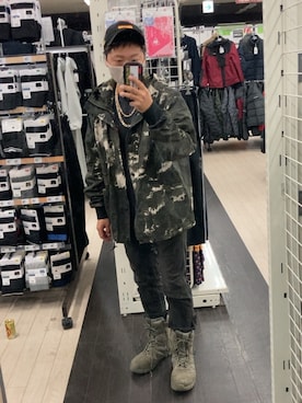 「N.HOOLYWOOD（N.ハリウッド）のアイテム（デニムパンツ）」を使った、TSUYOSHIさん（メンズ・163cm）の秋コーディネート
