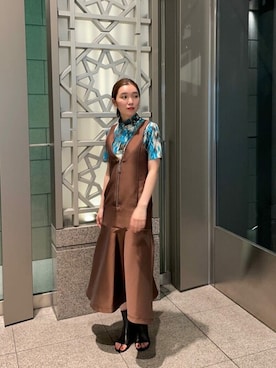 「アースカラー」｜「アイテム（ワンピース/ドレス）」を使った、穂果さん（レディース・167cm）の夏コーディネート