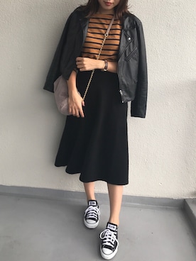 「黒コンバース」｜「アイテム（ライダースジャケット）」を使った、M.mさん（レディース・163cm）の秋コーディネート