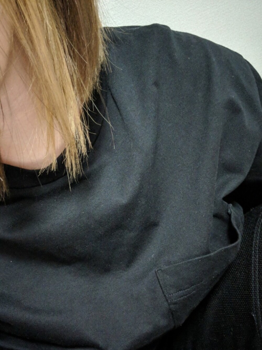 「Championのアイテム（Tシャツ/カットソー、ブラック系）」を使った、ぽんさん（レディース・161cm）の秋コーディネートの1枚目の写真