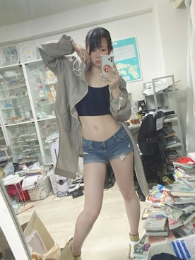「hatra（ハトラ）のアイテム」を使った、うしじまいい肉さん（レディース・160cm）の秋コーディネート