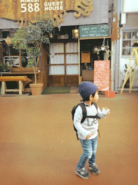 「abcd（ナシ）のアイテム（スウェット）」を使った、KANATAさん（キッズ・90cm）の冬コーディネート