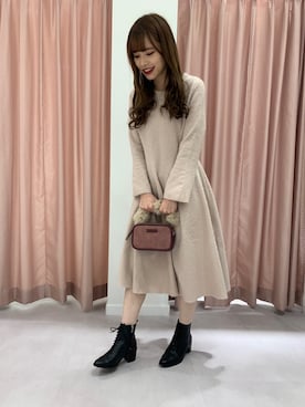 「アイテム（レッド系）」を使った、Honokaさん（レディース・156cm）の秋コーディネート