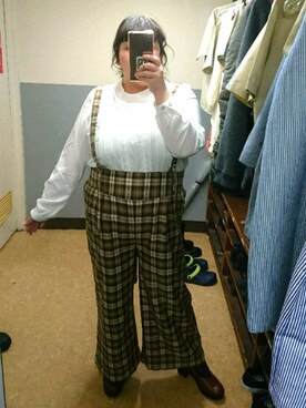 「Lazy Swan（レイジースワン）のアイテム」を使った、えなじーさん（レディース・156cm）の冬コーディネート