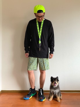 「ネオンイエロー」｜「アイテム（アクセサリー）」を使った、シオマリアッチさん（メンズ・173cm）の夏コーディネート