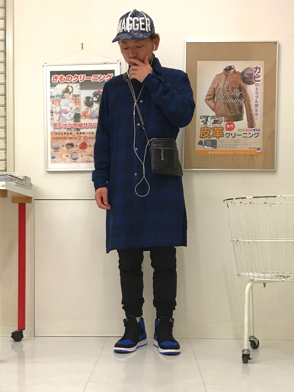 「ペイズリー柄、ロング丈、ネルシャツ、ジョーダン、フライニット、レザー」｜「SWAGGERのPAISLEY GAME CAP（キャップ、ブルー系）」を使った、u3さん（メンズ・167cm）の冬コーディネートの1枚目の写真