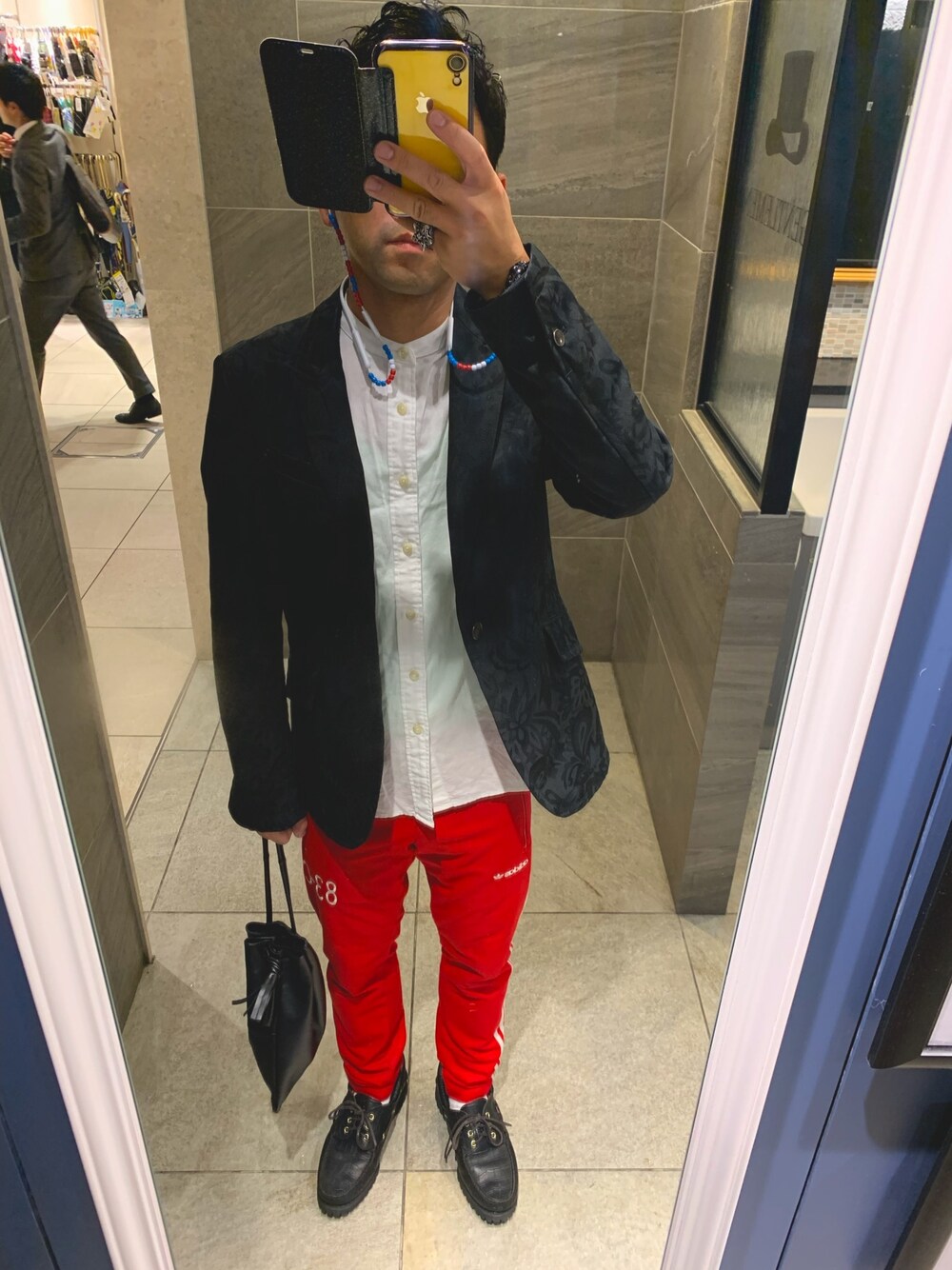 「wearhalloween2019、巾着バッグ、supreme」｜「abxのアイテム（テーラードジャケット、ブラック系）」を使った、u3さん（メンズ・167cm）の秋コーディネートの1枚目の写真