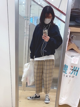 「H&M（エイチ・アンド・エム）のアイテム（シャツ/ブラウス、ホワイト系）」を使った、1997214jjさん（レディース・164cm）の春コーディネート