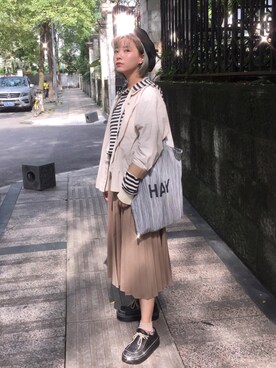 「HAYのアイテム（ショルダーバッグ、グレー系）」を使った、_鱼涩涩し_さん（レディース・160cm）の秋コーディネート