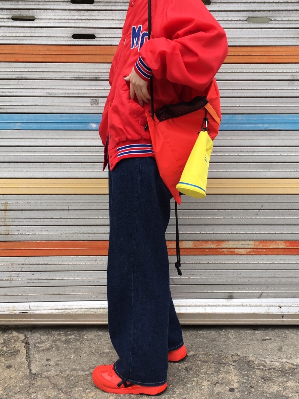 「ootd、outfit、dailylook、Onitsuka Tiger、LEE」｜「Leeのアイテム（デニムパンツ、ブルー系）」を使った、mushr000000mさん（レディース・168cm）の秋コーディネートの1枚目の写真
