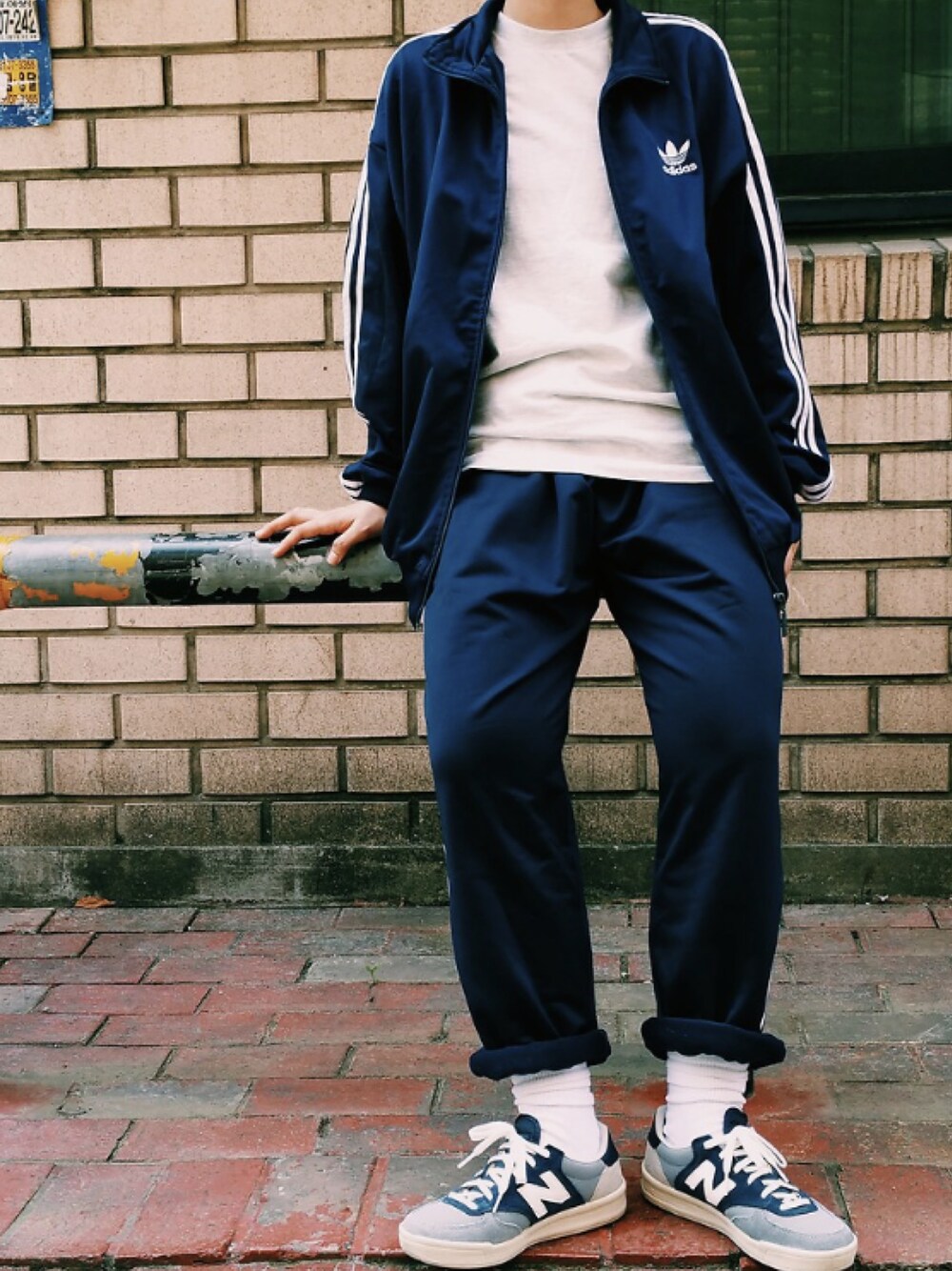 「adidas、adidas originals、ootd、outfit、daily look、New Balance」｜「adidasのアイテム（その他アウター、ブルー系）」を使った、mushr000000mさん（レディース・168cm）の秋コーディネートの1枚目の写真
