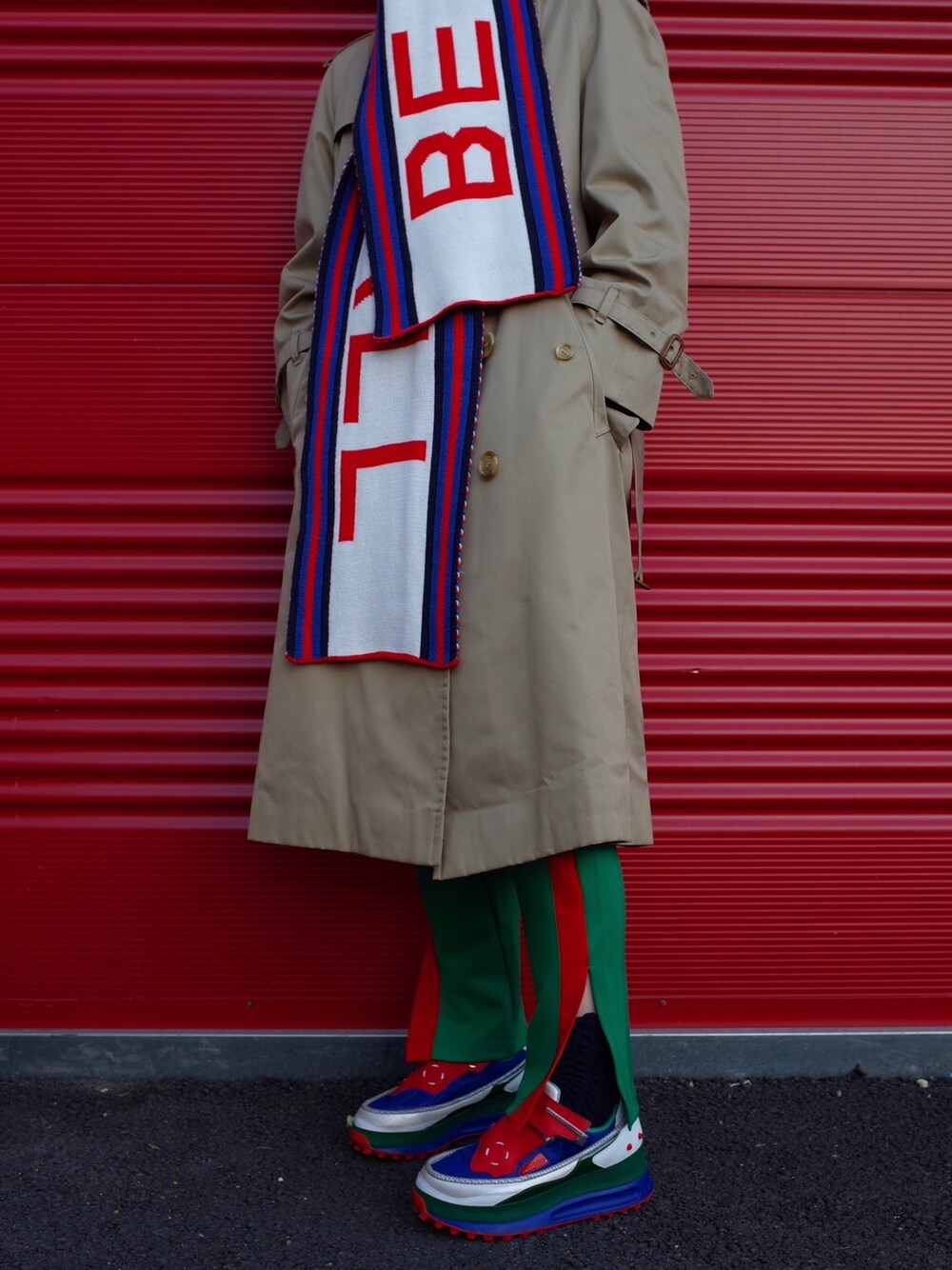 「RAF SIMONS、rafsimons×adidas、adidas、burberry、ootd、outfit、daily look」｜「BURBERRYのアイテム（トレンチコート、ベージュ系）」を使った、mushr000000mさん（レディース・168cm）の秋コーディネートの1枚目の写真