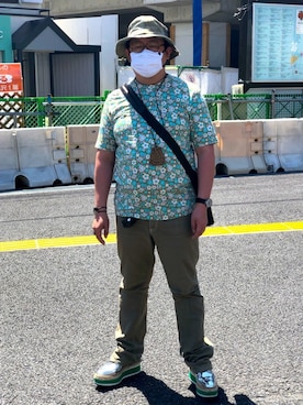 「JUNYA WATANABE MAN（ジュンヤワタナベマン）のアイテム（Tシャツ/カットソー）」を使った、まさみんさん（メンズ・166cm）の春コーディネート