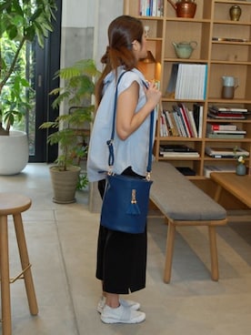 「PASSE-DIX（パスディス）のアイテム」を使った、SHICATA STAFFさん（レディース・157cm）の春コーディネート