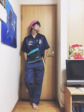 「アイテム（ボディバッグ/ウエストポーチ、ブルー系）」を使った、Ryさん（メンズ・166cm）の夏コーディネート