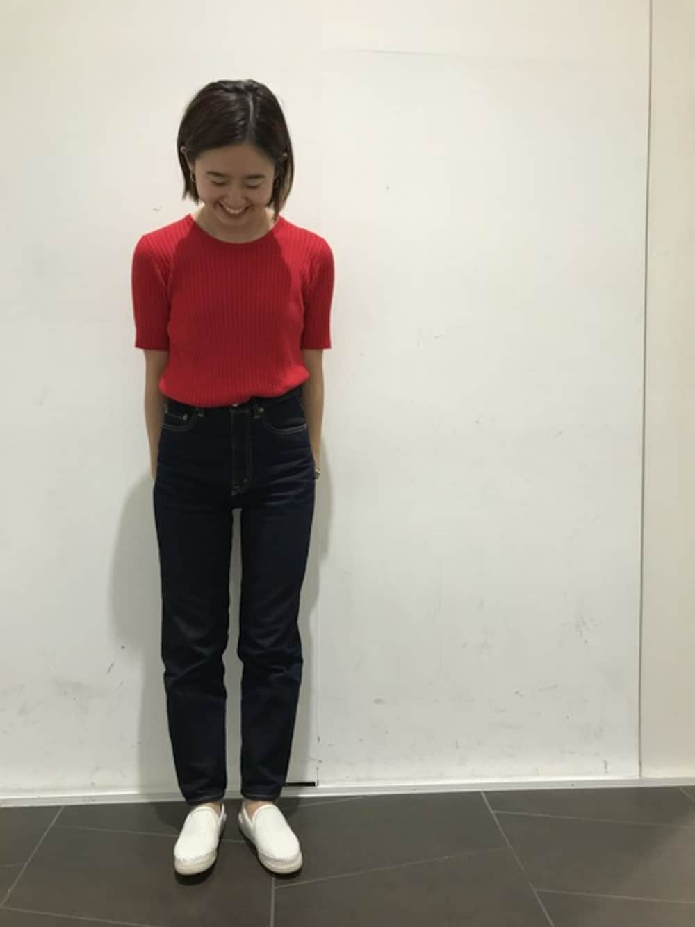 「夏、ミネトンカ、スリッポン、スリッポンスニーカー」｜「Minnetonkaの【MINNETONKA】ミネトンカ　PACIFIC/パシフィック（スニーカー、ホワイト系）」を使った、MINNETONKAONLINESHOPさん（レディース・162cm）の夏コーディネートの1枚目の写真