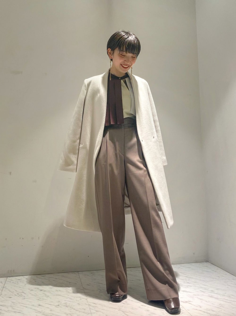 UNITED TOKYO（ユナイテッドトウキョウ）の「Vネックノーカラーコート