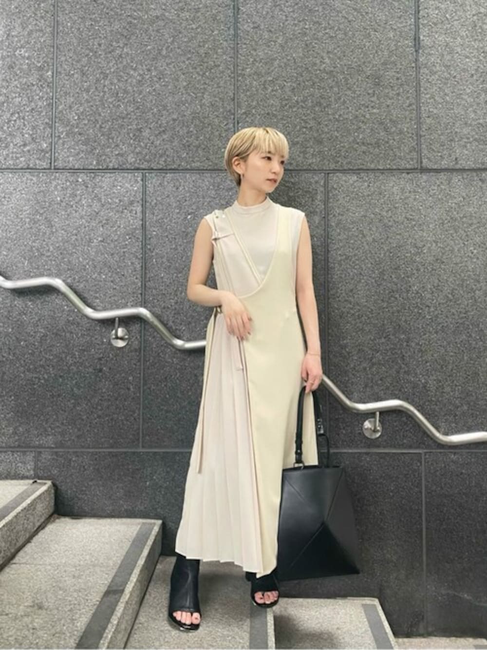 アシメクロス リネンライク レイヤードワンピースを使った人気