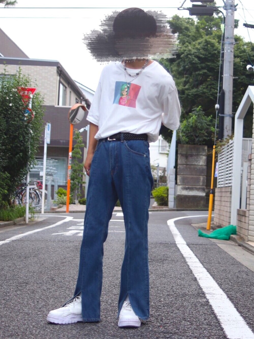 「夏のボーダーフェス、夏、カジュアル、シンプルコーデ、デニム、タックイン、低身長、プリントT、HARE、ダッドスニーカー」｜「xuのアイテム（ネックレス、シルバー系）」を使った、Manato「U170」さん（メンズ・168cm）の夏コーディネートの1枚目の写真