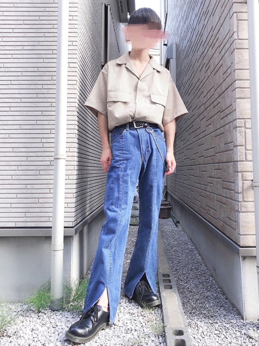 「休日スタイル、今日のコーデ、チェックシャツ、タックイン、フレアパンツ、デニム、ウォレットチェーン、HARE、ビックシルエット、オープンカラーシャツ」｜「My/kanのMy/kan Wフラップオープンカラーシャツ（シャツ/ブラウス、ブラウン系）」を使った、Manato「U170」さん（メンズ・168cm）の夏コーディネートの1枚目の写真